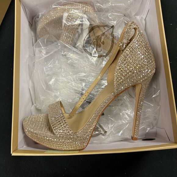 New Michael Kors Pale Gold Jordyn Platform Sandals 8 - Picture 4 of 6